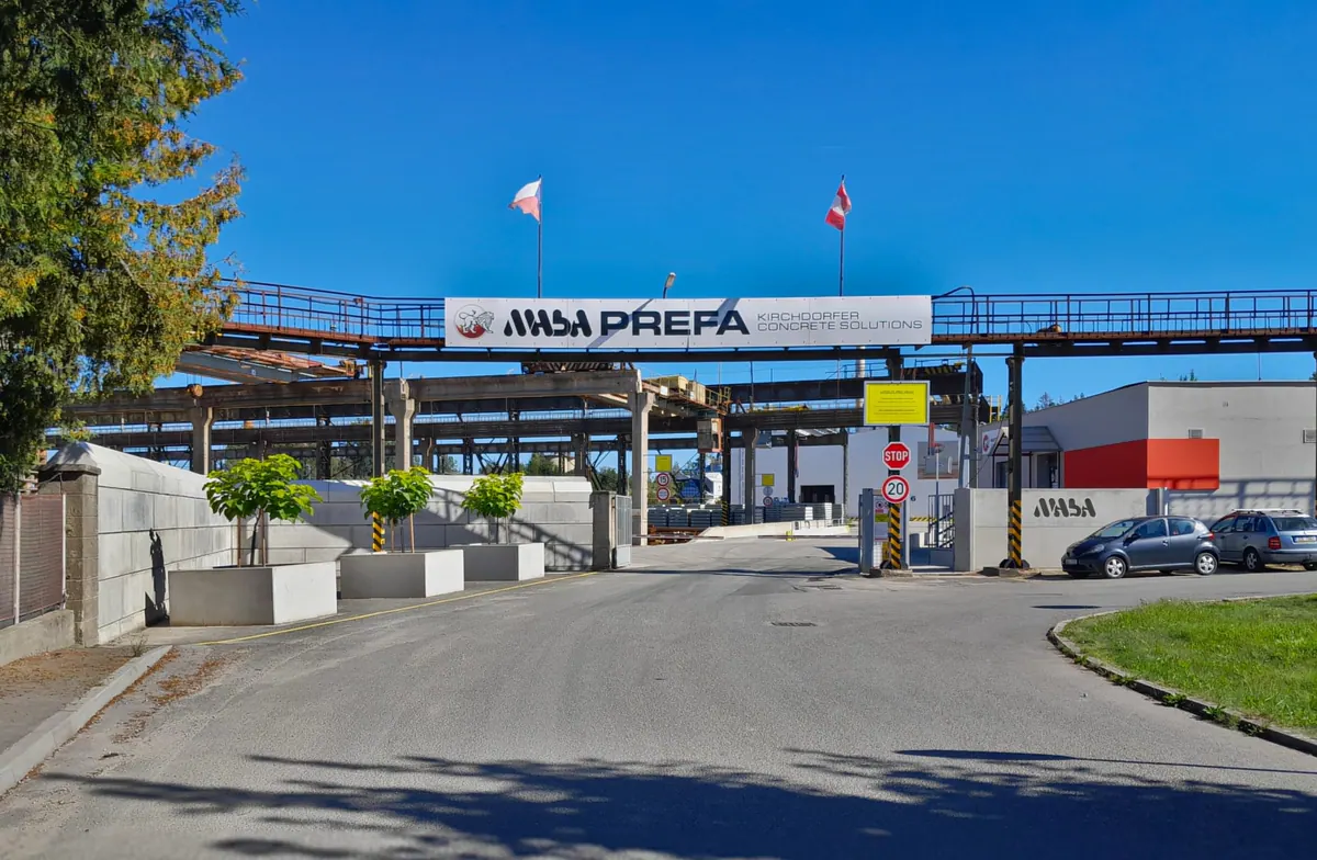 Vjezd do areálu MABA Prefa ve Veselí nad Lužnicí