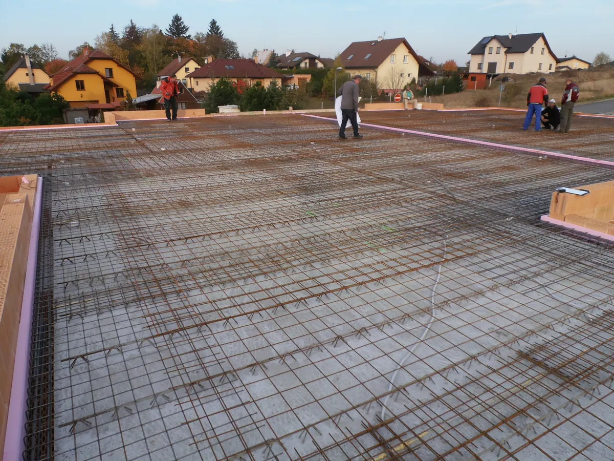Spřažené stropní desky FILIGRAN – RD Planá nad Lužnicí – výztuž na deskách FILIGRAN