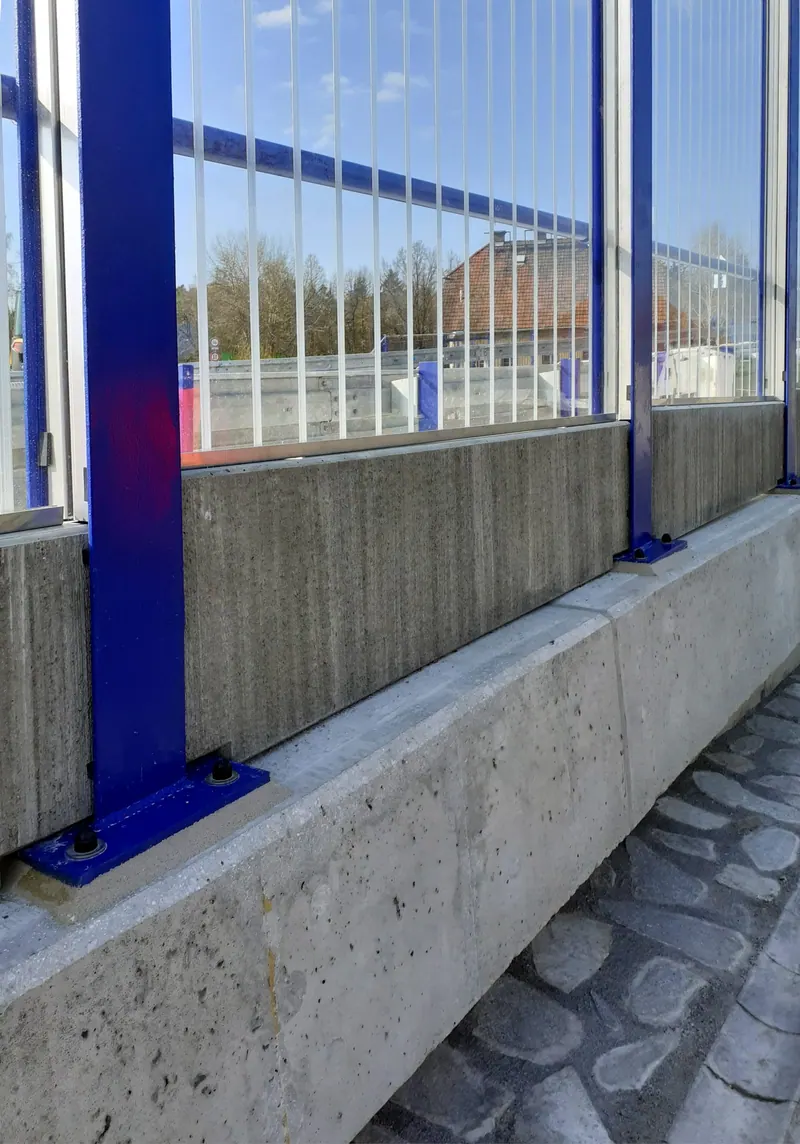 Soklové panely – Trocnov – Protihluková stěna
